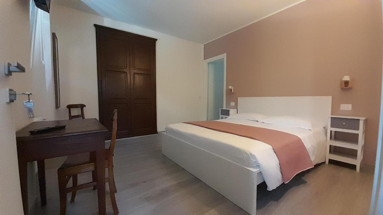 Ca' Del Vino Rooms- Varzo Esterno foto